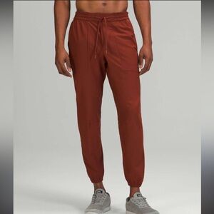 Lululemon License to Train Jogger Pants Medium